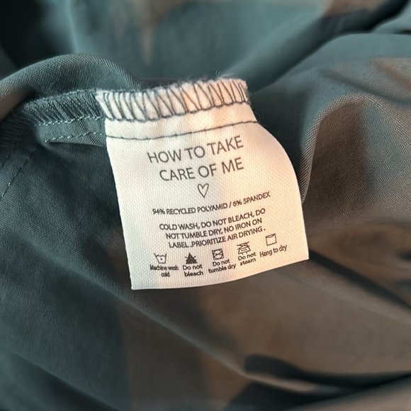 Girl Crush Cargo Button Up Shirt Green Large - Picture 7 of 9